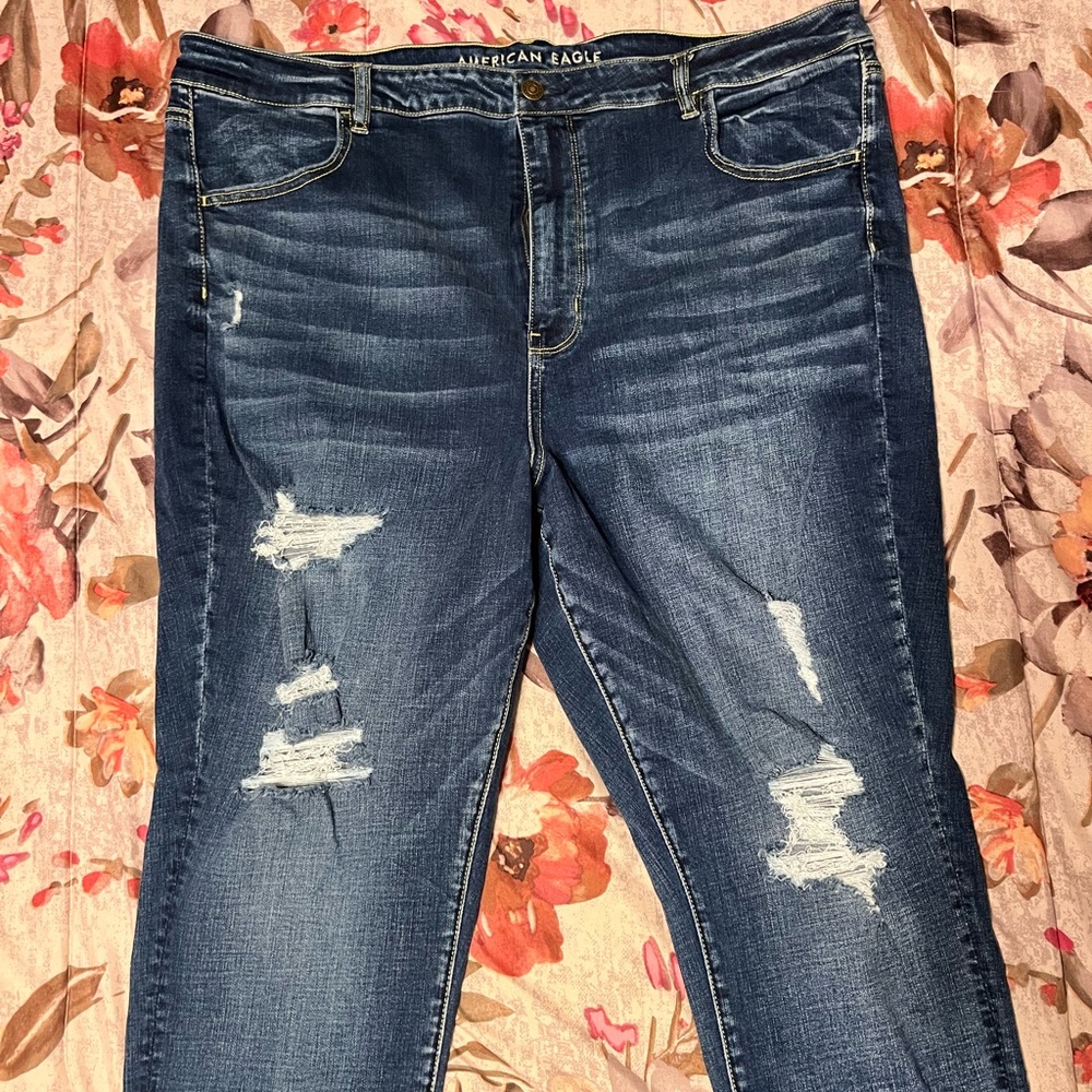 American Eagle high rise jegging distressed size 22